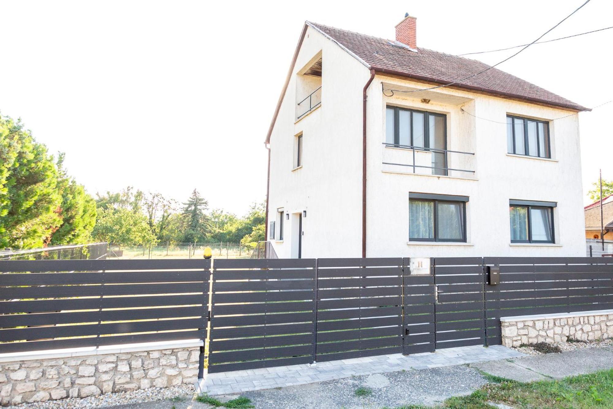 Horvath Apartman Fertőd Eksteriør billede